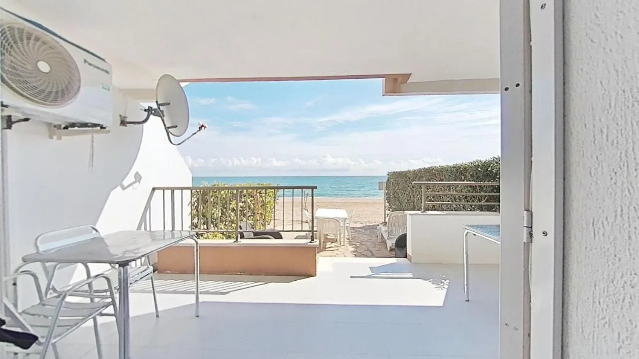 Genieten Op Het Strand Miami Playa Spain